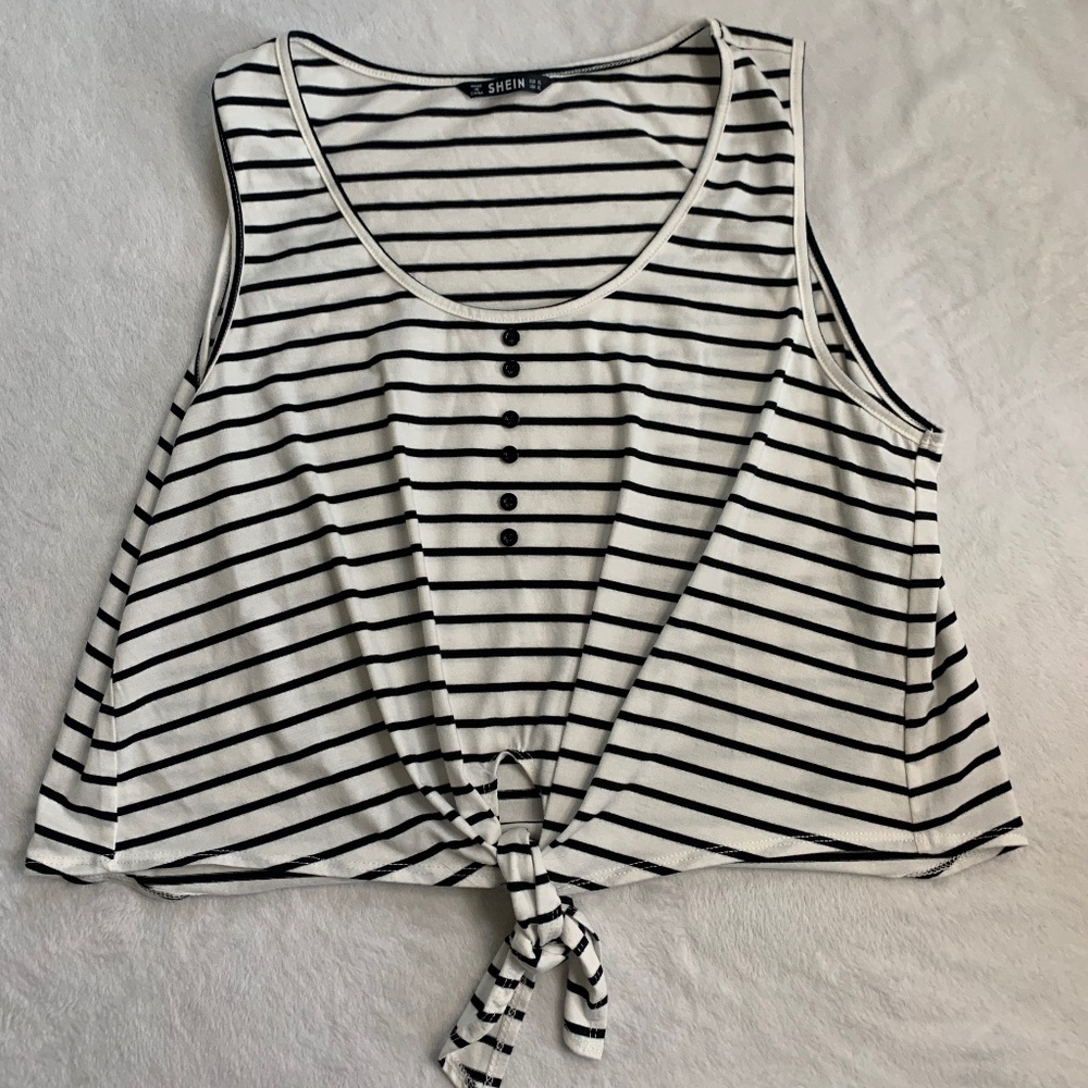 Strip Tank With Quarter Buttons
